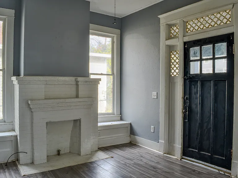2416 Highland Ave — Photo 14