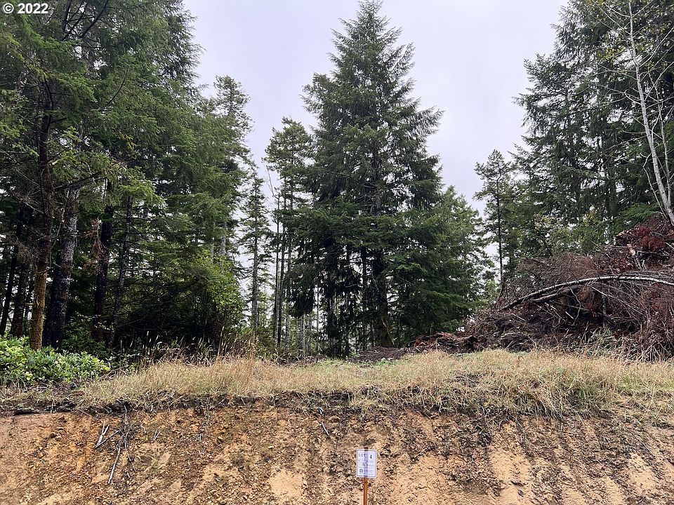 1st image of Little Woahink Dr #4