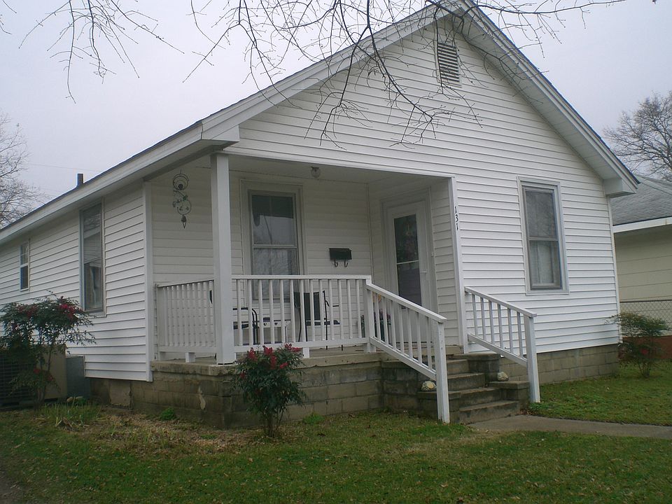1st image of 131 Washington St