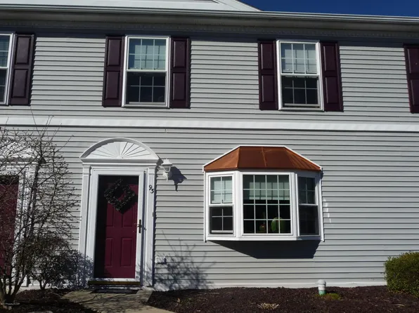 93 Patriot Cir, Mountain Top, PA 18707