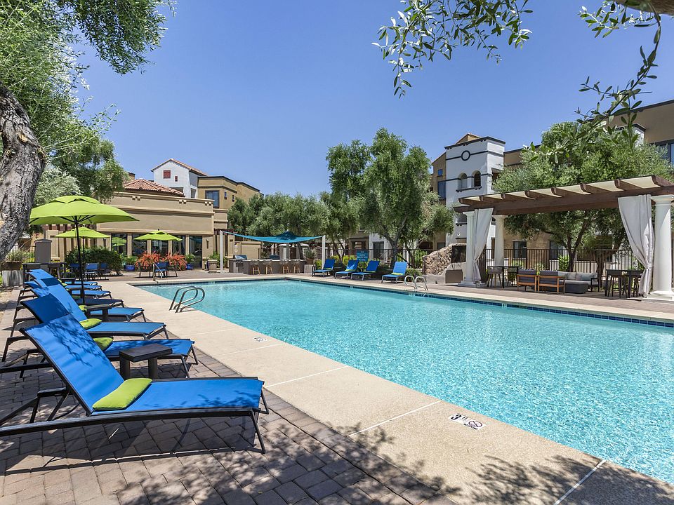 Dive into luxury at our resort-style pool. Take a refreshing dip and soak up the sun in style