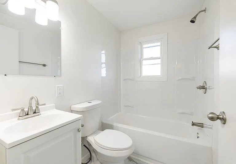 4040 Halsey Pl — Photo 11