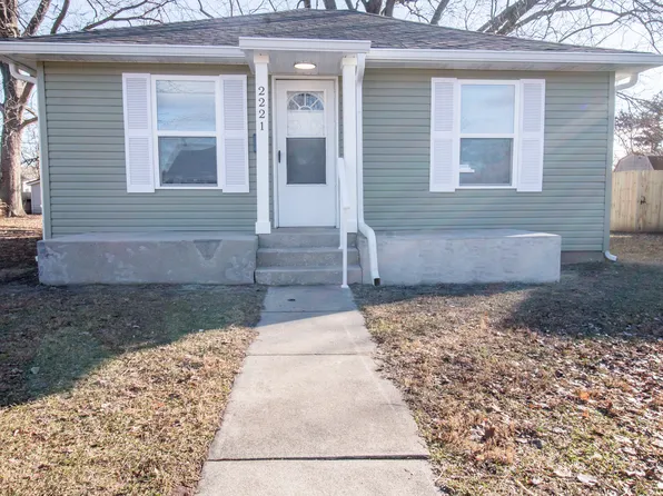 2221 Keller Ave, Columbus, IN 47201
