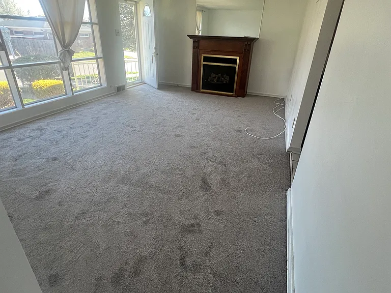 1806 Dighton St — Photo 3