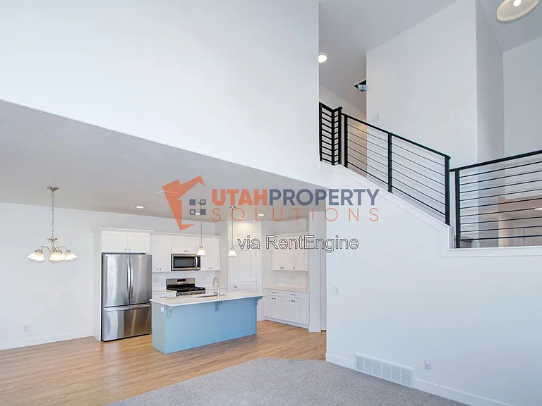 1316 W Dawes Way — Photo 7