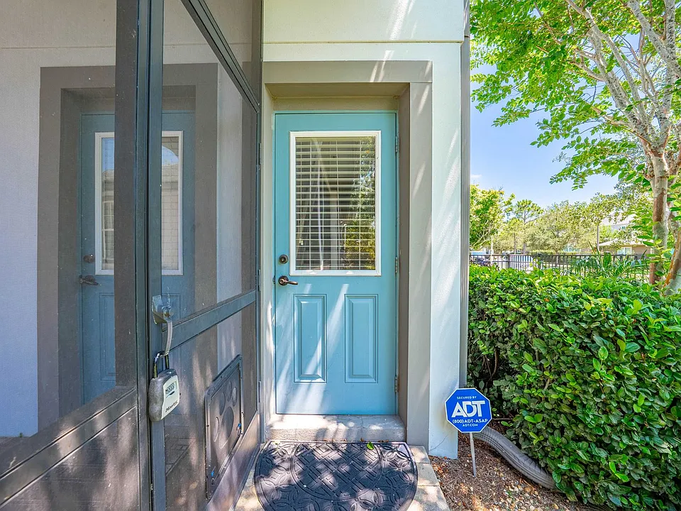 8393 Laureate Blvd