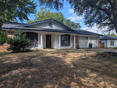 1429 Foothill Dr, Hurst, TX, 76053