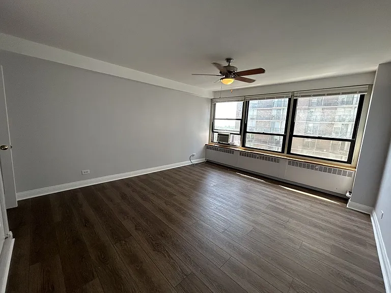 4180 Marine Terrace Apartments — Photo 176