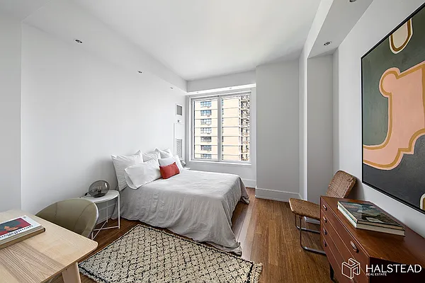 Rented by Brown Harris Stevens | media 8