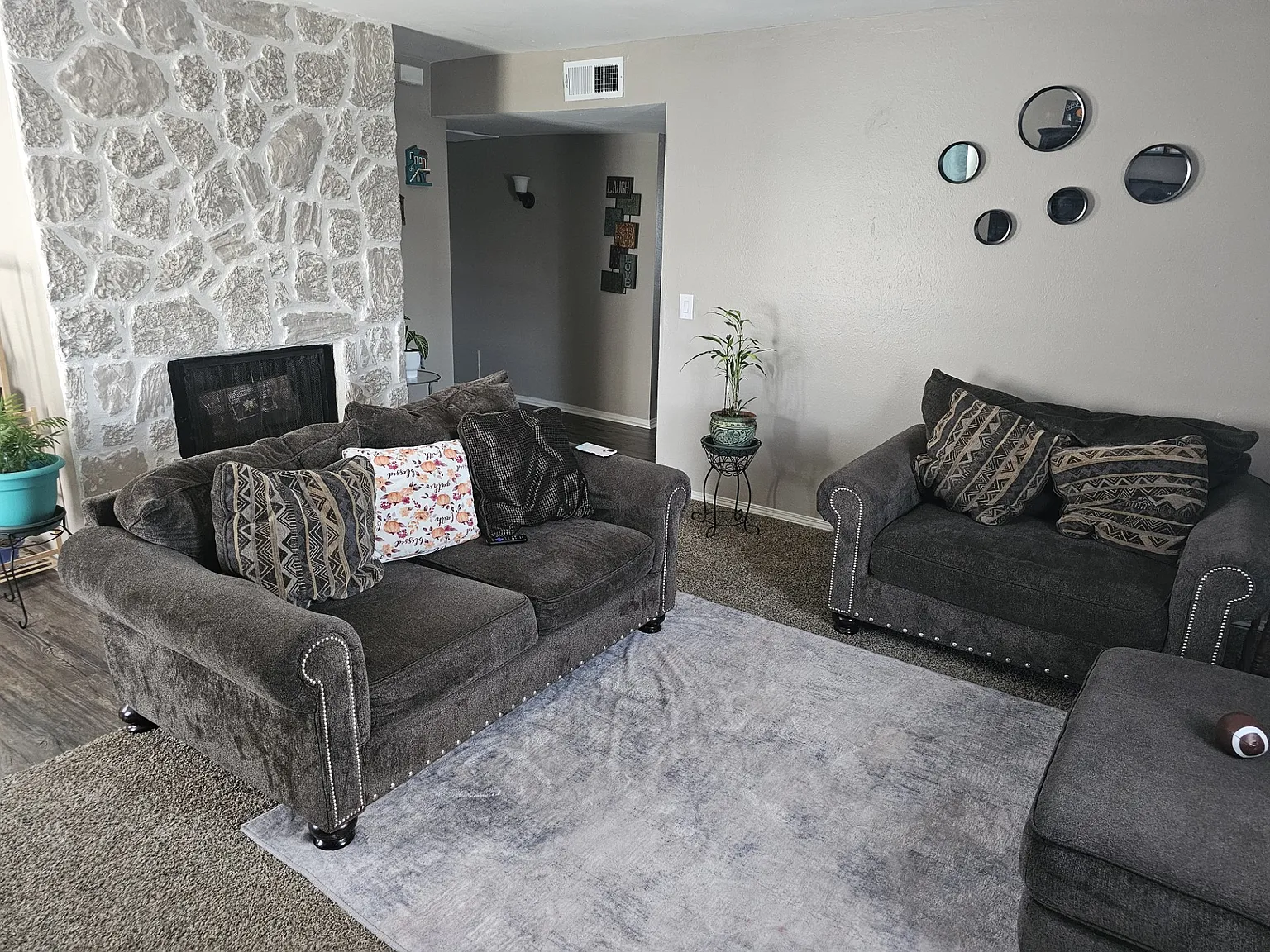 Lake Stella Apartments — Photo 3