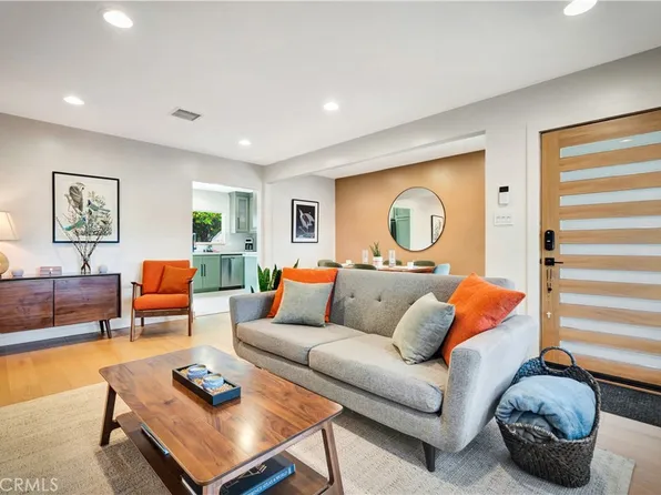 17001 Gault St, Van Nuys, CA 91406