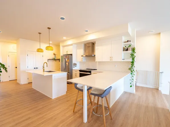 3315 Kulay Way SW, Edmonton, AB T6W 5E7
