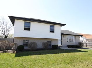 7010 Manchester Dr, Plainfield, IL 60586