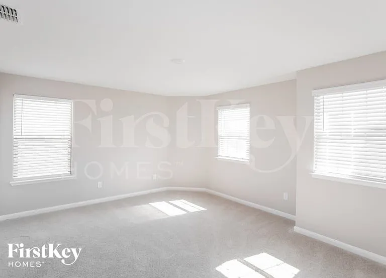112 Barbwire Way — Photo 8