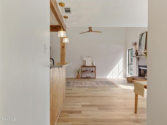 5th image of 106 Ambiance Cir