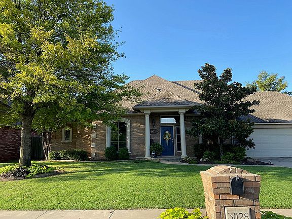 2nd image of 3028 SW 132nd Pl