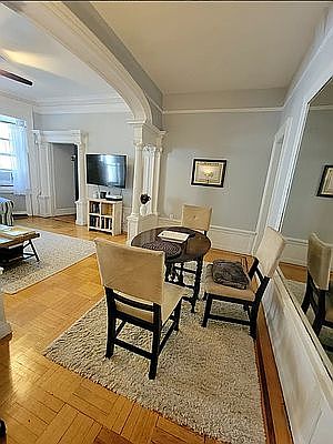 2nd image of 316 W 75th St APT 1A