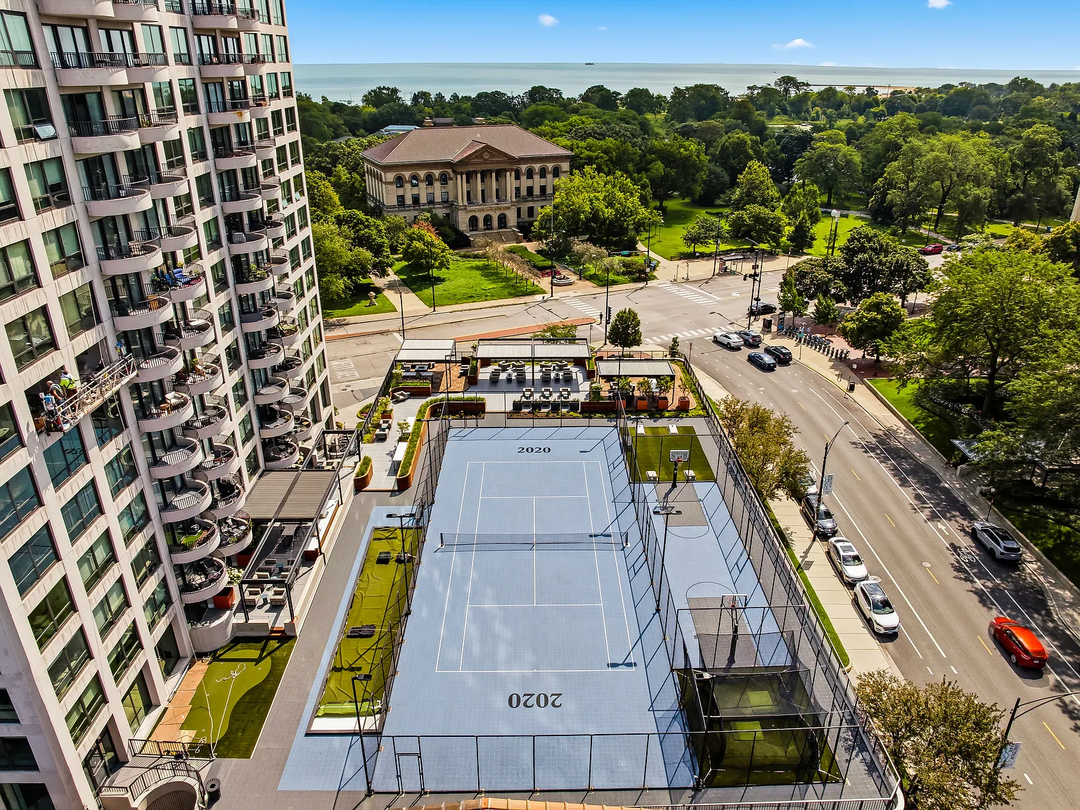 1 bed, 820 sqft, $3,300 — Photo 2