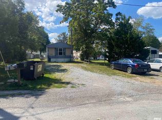 15001 Peach Tree St, Carterville, IL 62918