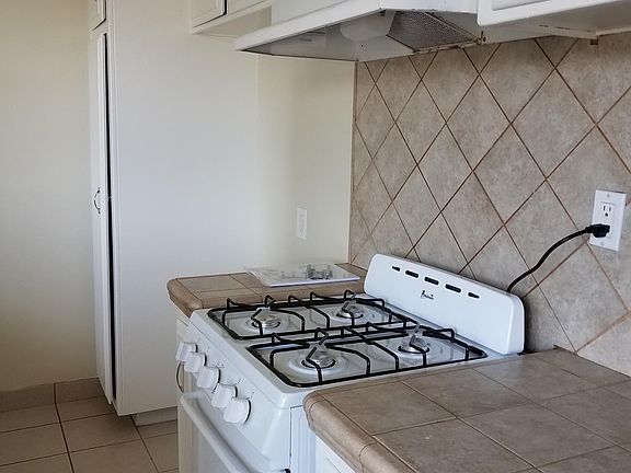 4th image of 15420 Vanowen St APT 20