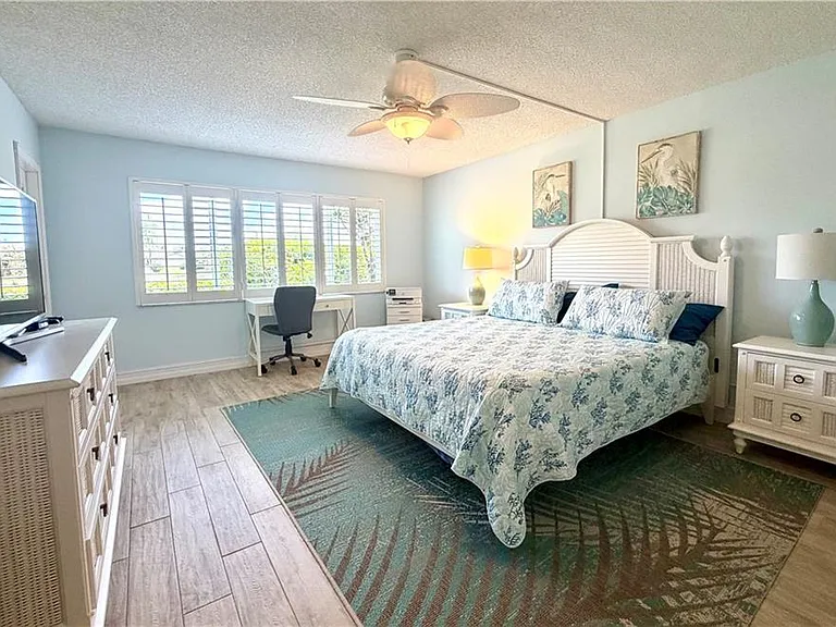 105 Penny Ln #5 — Photo 8