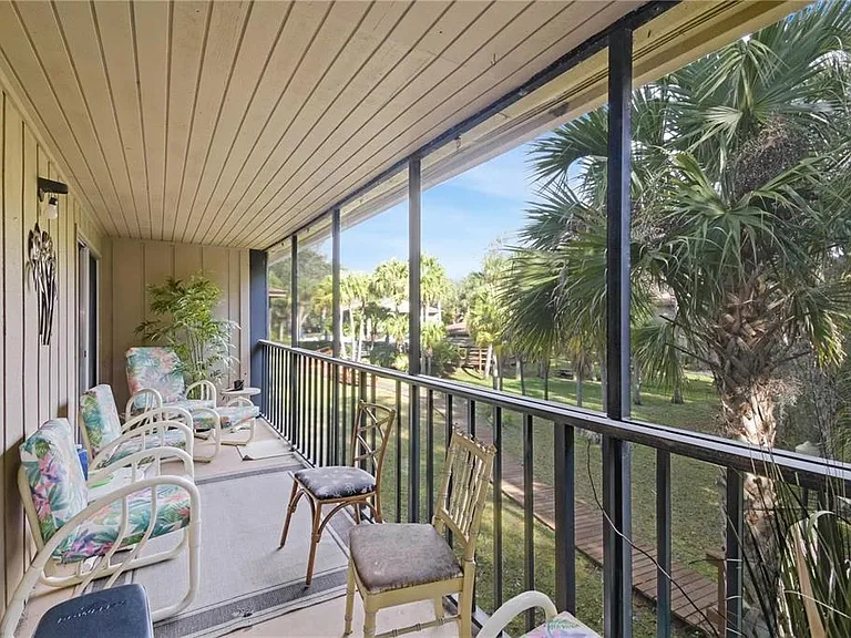 120 Hibiscus Woods Ct #4B — Photo 20