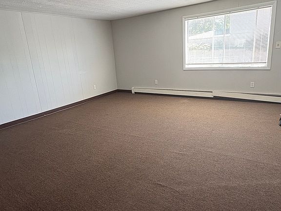 5th image of 27 Dexter Ct #5