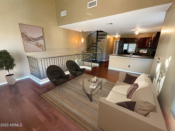 2nd image of 161 W TREMAINE Court