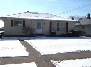 13708 Silver Rd, Garfield Heights, OH 44125