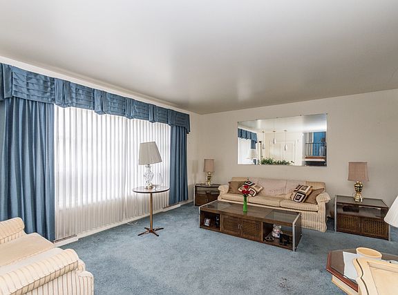 3rd image of 2623 Dana Ave
