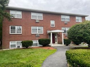 300 Main St APT 11, Woburn, MA 01801