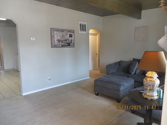 3rd image of 2621 Florida St NE