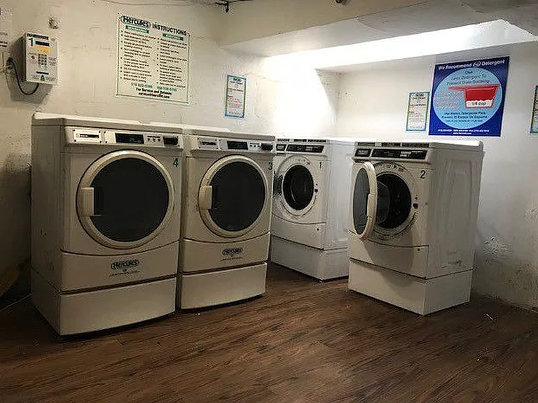 302 E 3rd St #2A — Photo 5