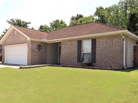2nd image of 2613 Carrie Ln