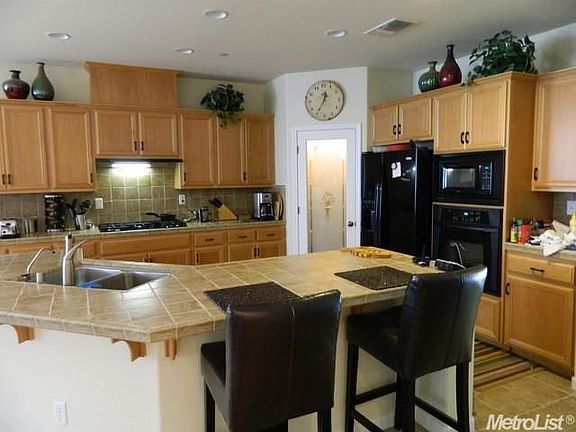 2nd image of 2374 Ortiz Ave