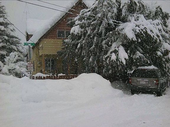 2nd image of 832 Firenze Ave