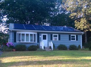 33 Pennsylvania Ave, Oakdale, CT 06370