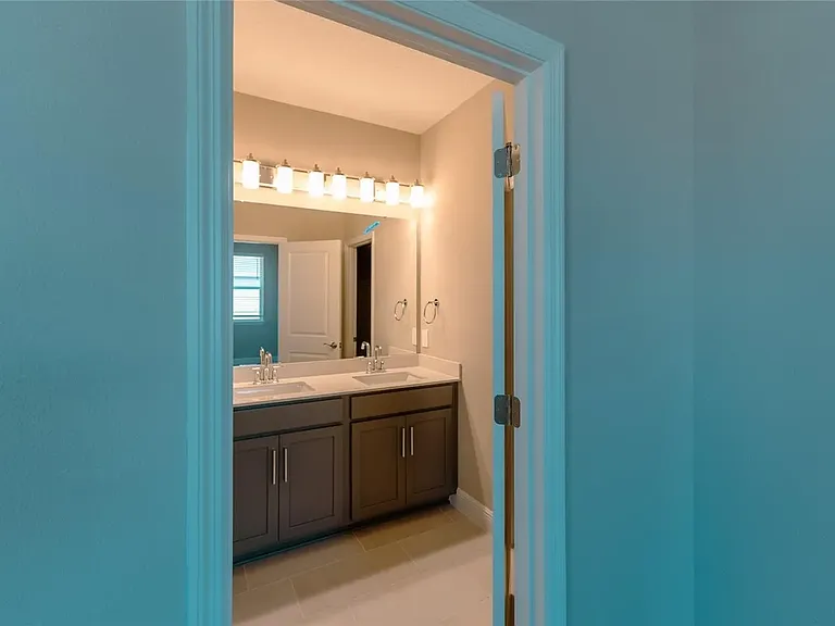 4991 Railroad Vine Aly — Photo 18