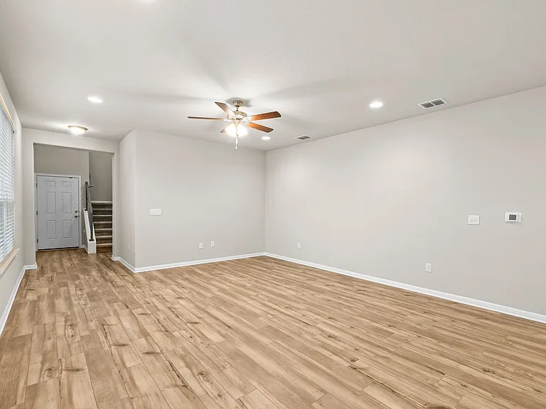 1156 Autumn Heather Dr — Photo 9