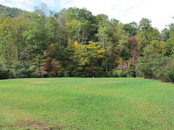 Looking NW across pasture