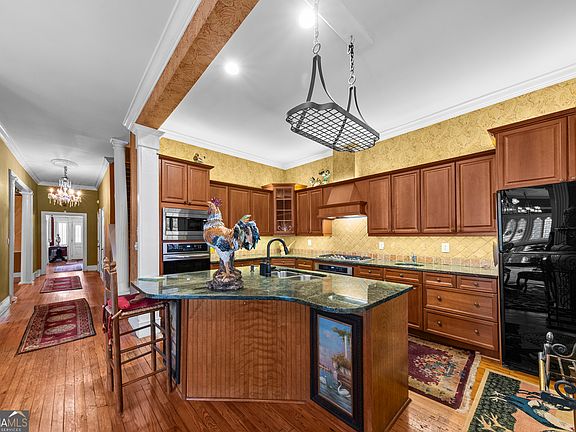 14th image of this home