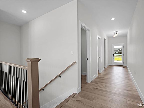 3rd image of 3114 Ashville Dr