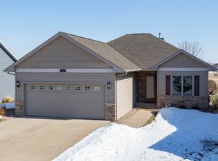 4012 Hemlock Ct, Oshkosh, WI 54904