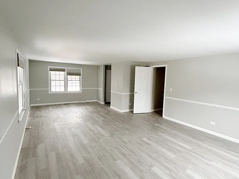 637 Independence Ave — Photo 5
