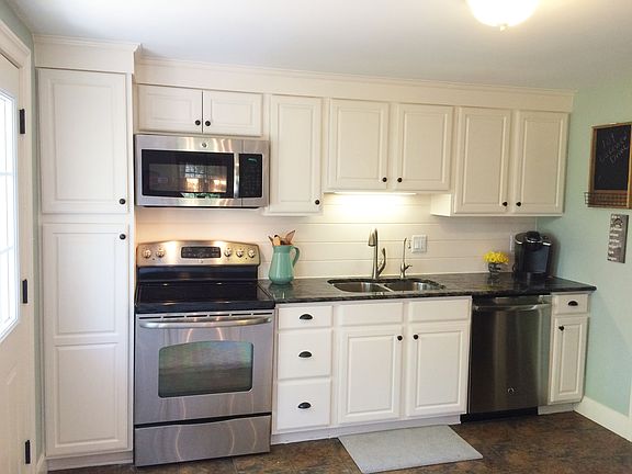 4th image of 109 Lakeview Dr