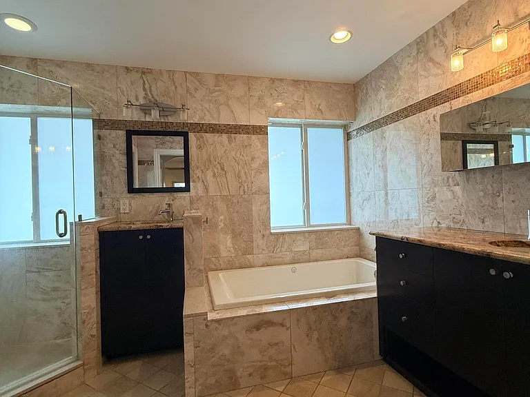 3509 NW 26th Ct — Photo 18