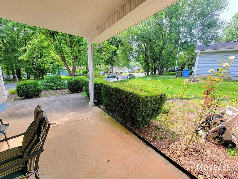 9338 Aylesbury Ln — Photo 32