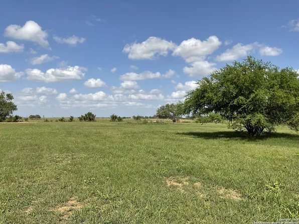 152 Gentle Breeze LOT 46, Floresville, TX 78114
