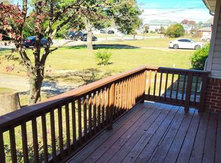 8224 Meadow Creek Rd, Norfolk, VA 23518