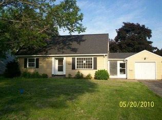 363 Woodcroft Dr, Rochester, NY 14616